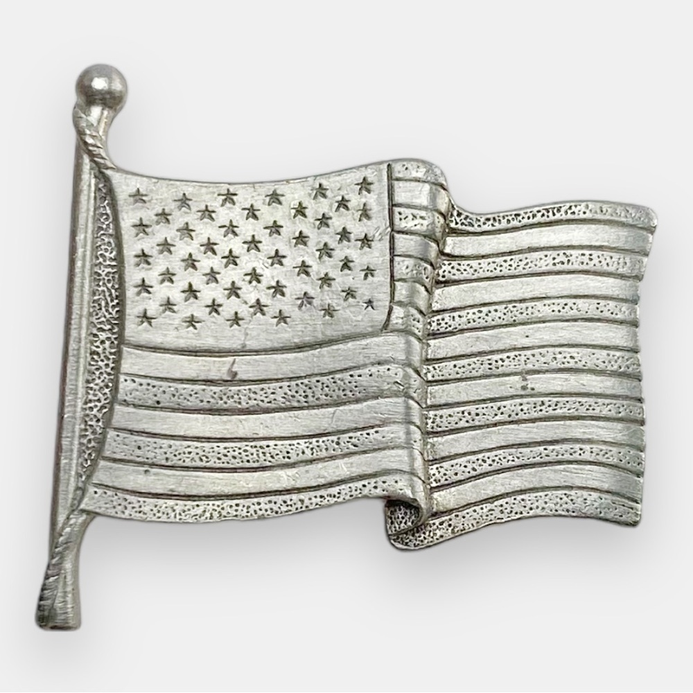 Longaberger American Flag Brooch​